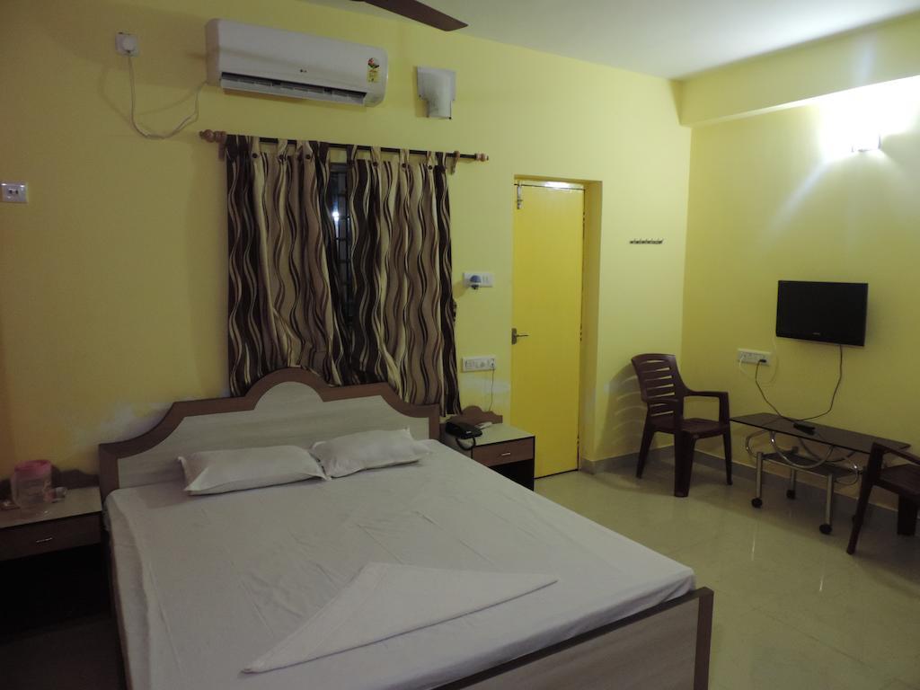 Bombay Beach Resort Mandarmani Room photo